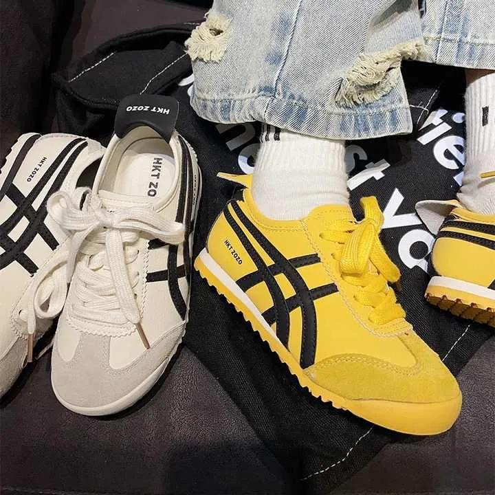 أحذية رياضية كاجوال كلاسيكية عالية الجودة . High Quality Classic Casual Sneakers for