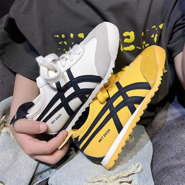أحذية رياضية كاجوال كلاسيكية عالية الجودة . High Quality Classic Casual Sneakers for