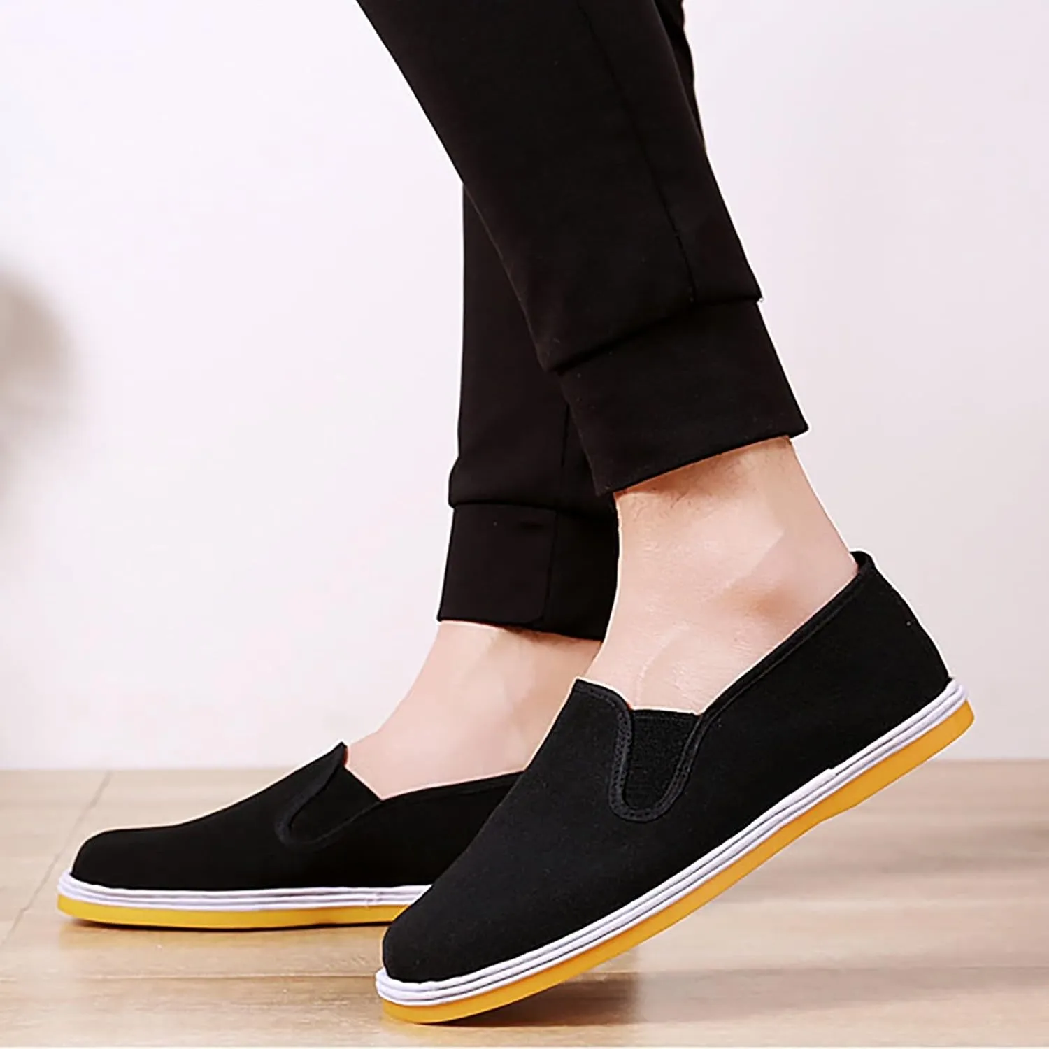 Arch Support Sports Shoes for Men Breathable and Light Outdoor Comfy Walking Shoe Soft Flat Soled Elderly Shoes