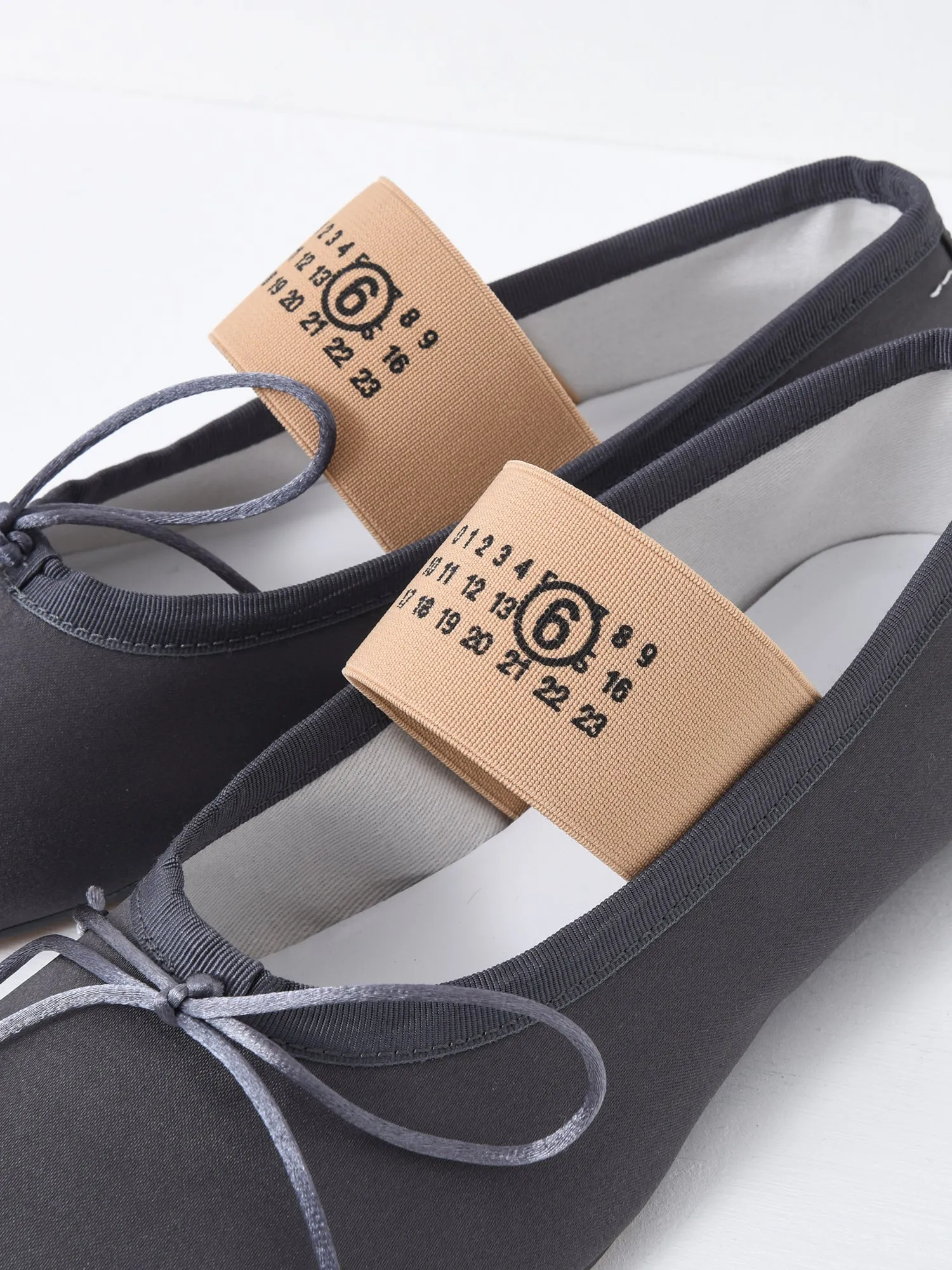 Ballet Shoe_T6057-Dark Shadow