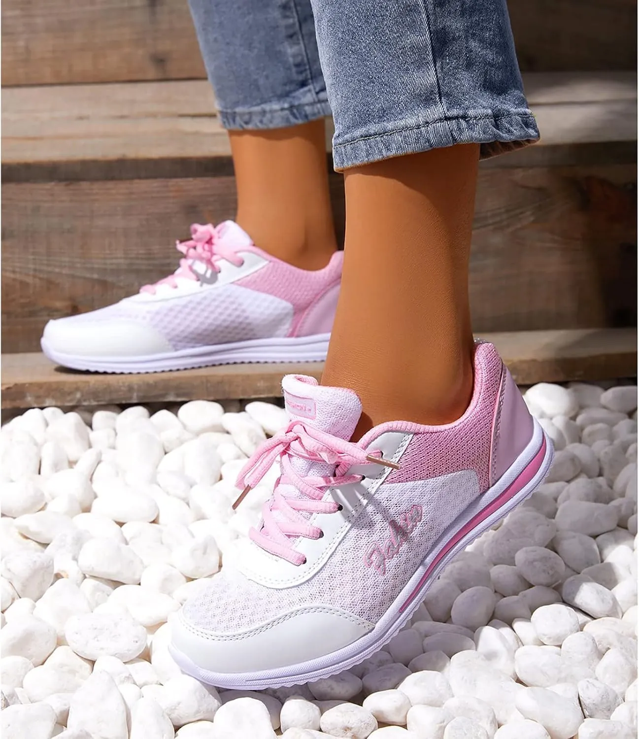 Comfortable Walking Shoes Women Breathable Mesh Lace Up Athletic Shoes Casual Fashion Lightweigh Non Slip Walking Shoes