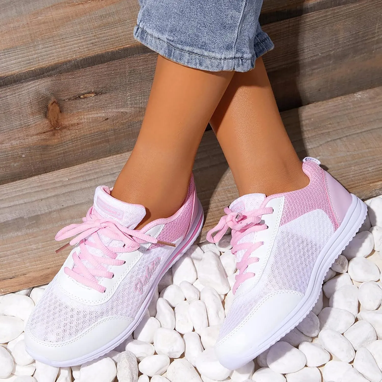 Comfortable Walking Shoes Women Breathable Mesh Lace Up Athletic Shoes Casual Fashion Lightweigh Non Slip Walking Shoes