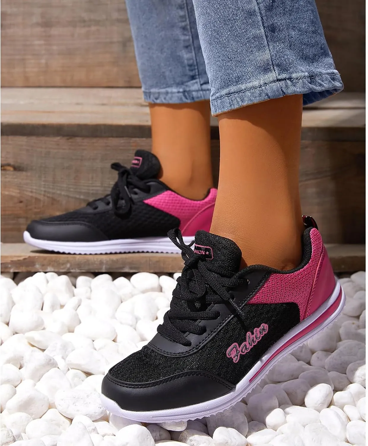 Comfortable Walking Shoes Women Breathable Mesh Lace Up Athletic Shoes Casual Fashion Lightweigh Non Slip Walking Shoes