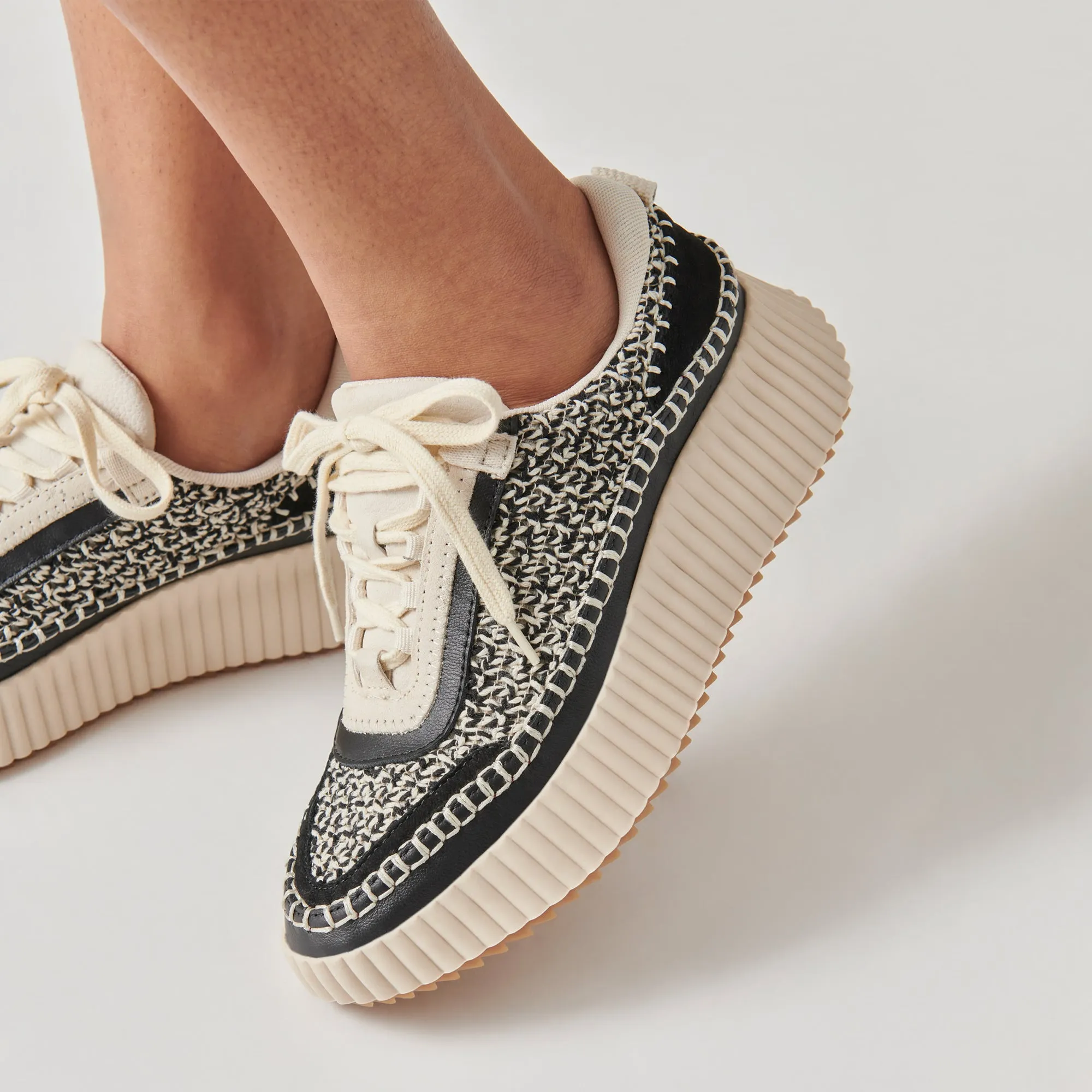 DOLEN SNEAKERS WHITE BLACK WOVEN