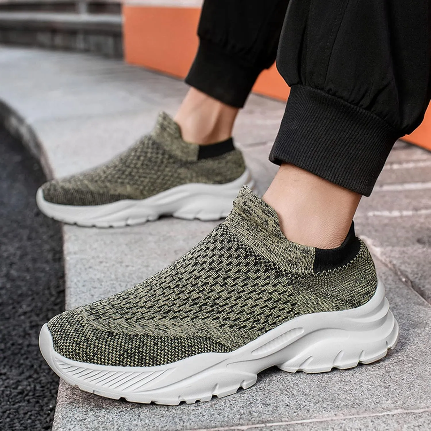 Mens Slip On Walking Shoes Cushion Running Shoes Trainers Athletic Gym Fitness Sport Sneakers Non Slip Arch Support Breathable Mesh Workout Fashion Breathable Comfortable Sneakers