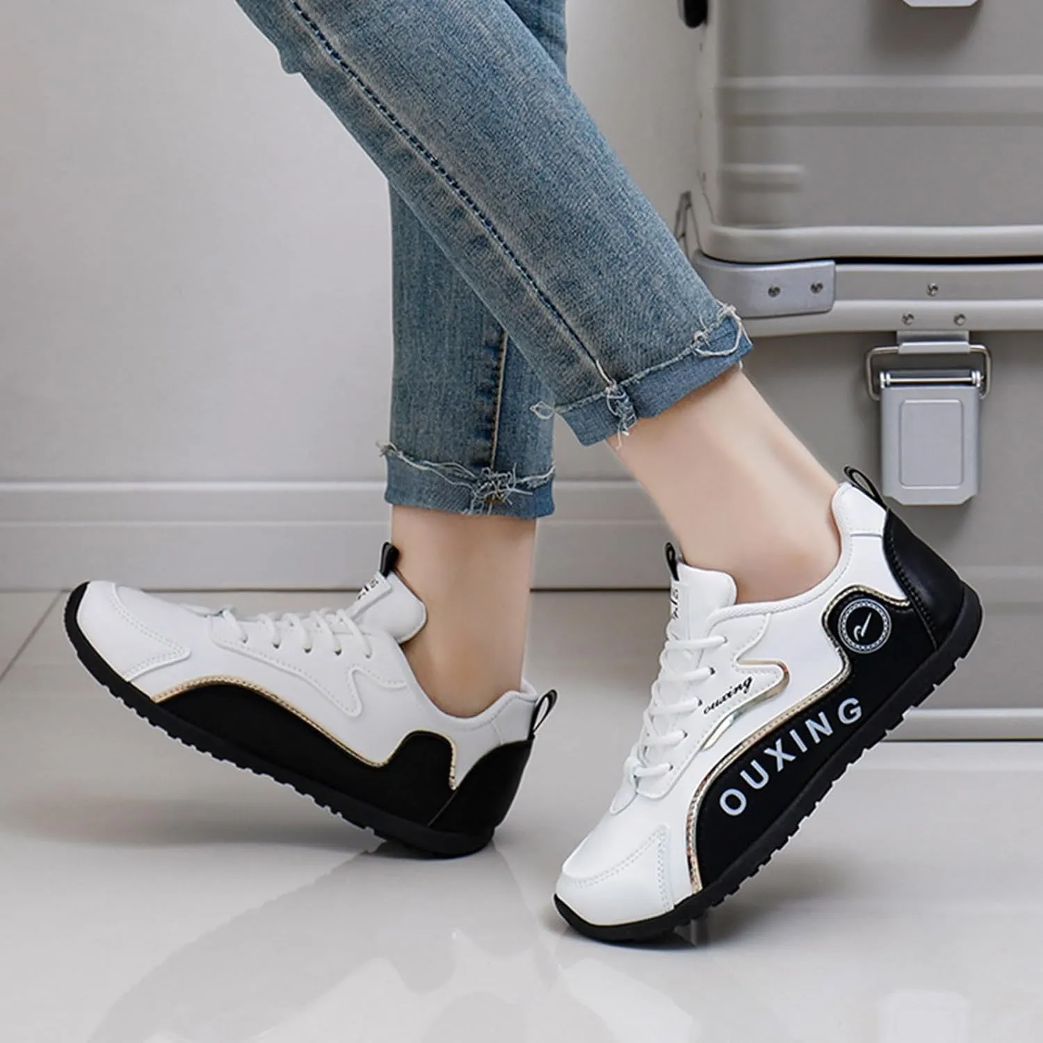 Slip on Walking Shoes Women Comfy Knitted Non Slip Arch Support Running Shoes Breathable Gym Workout Shoes Ladies 2024 Fashion Sneakers