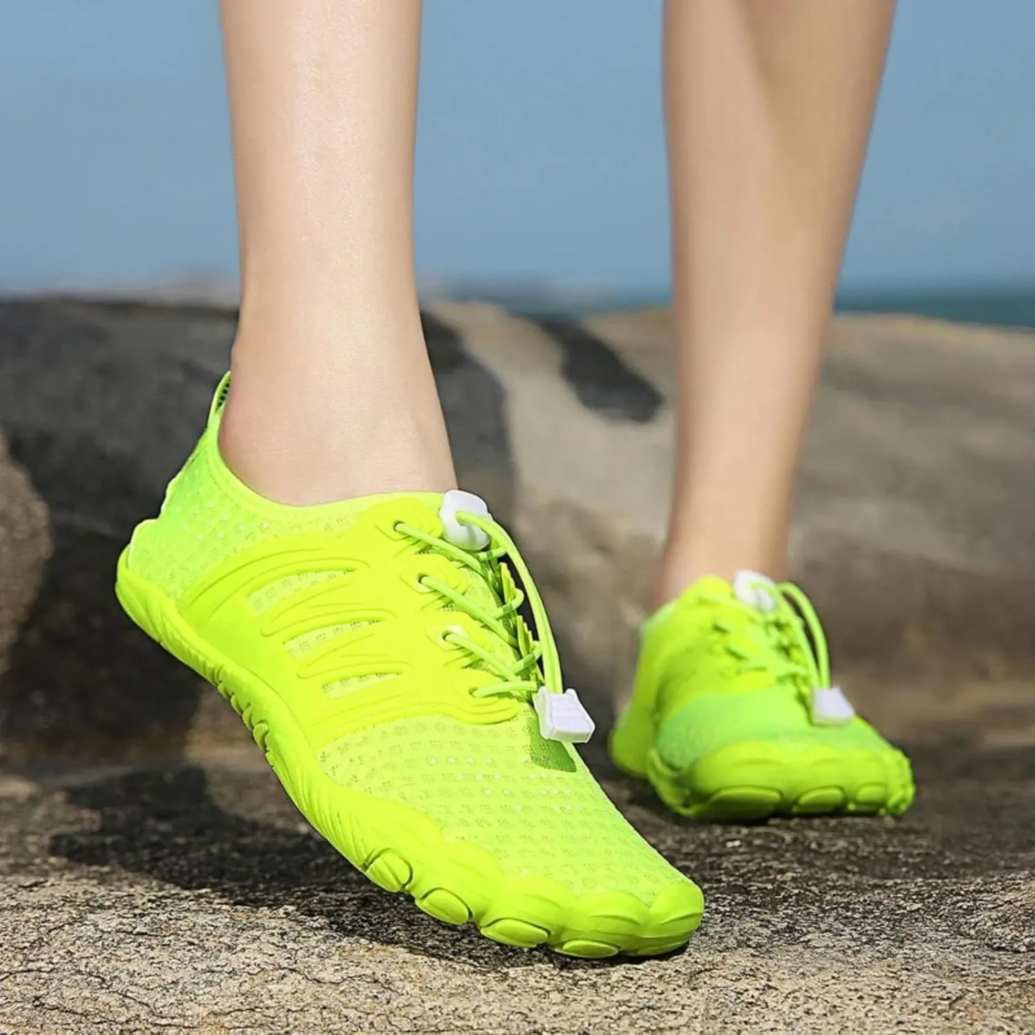 Slip on Walking Shoes Women Comfy Knitted Non Slip Comfortable Running Shoes Breathable Gym Workout Shoes Fashion Lace Up Sneakers