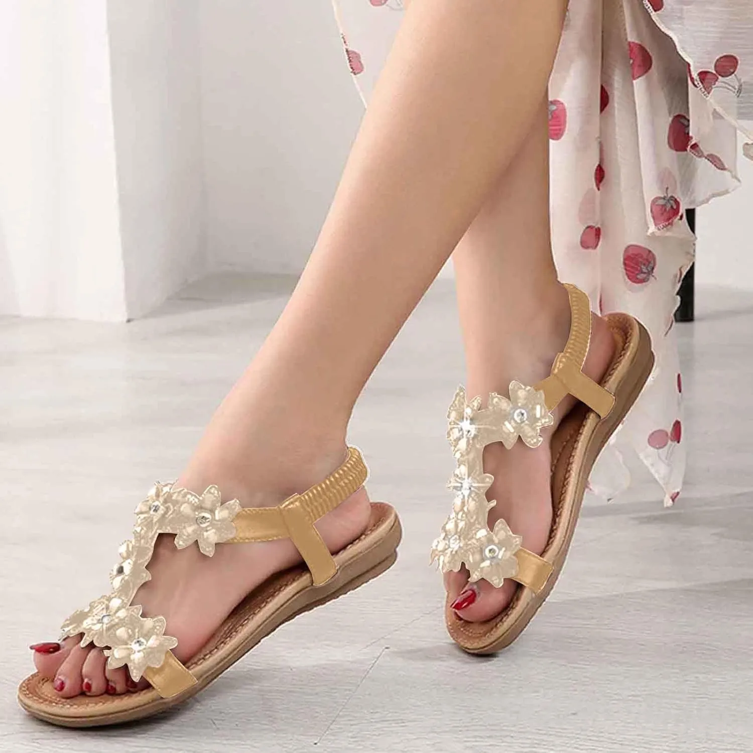Stylish Women's Sandals Summer Flip Flops Comfortable Casual Beach Footwear Elegant Open Toe Design Slip-On