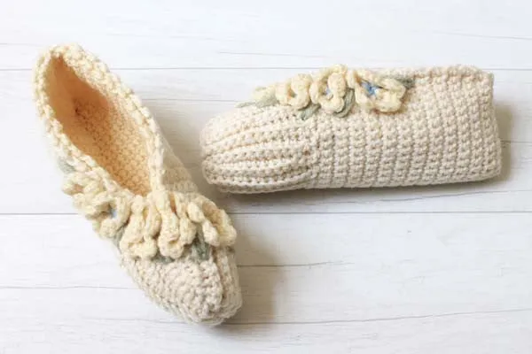 Vintage Floral Slippers Crochet Pattern