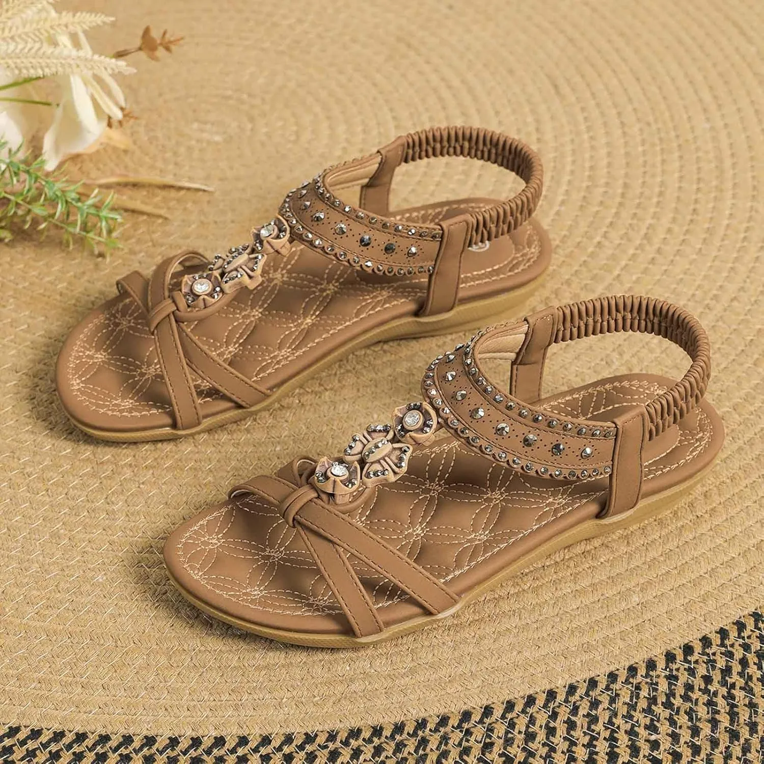 Women's Sandals Stylish Comfortable Casual Beach Footwear Slip-On Design for Everyday Wear and Travel