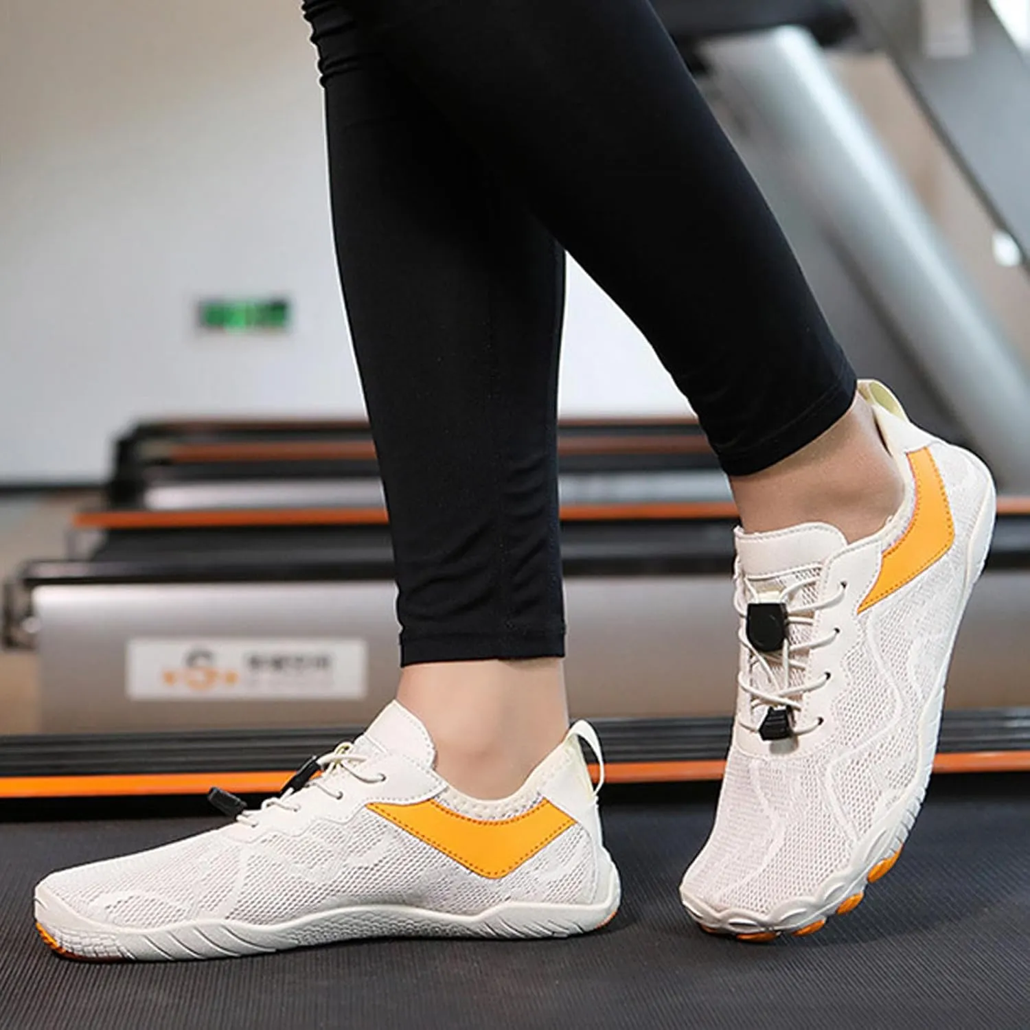 Women's Slip on Walking Shoes Comfy Knitted Non Slip Comfortable Running Shoes Breathable Gym Workout Shoes Lightweight Fashion Sneakers