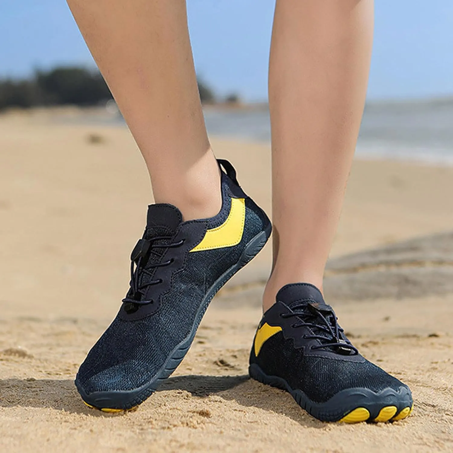 Women's Slip on Walking Shoes Comfy Knitted Non Slip Comfortable Running Shoes Breathable Gym Workout Shoes Lightweight Fashion Sneakers