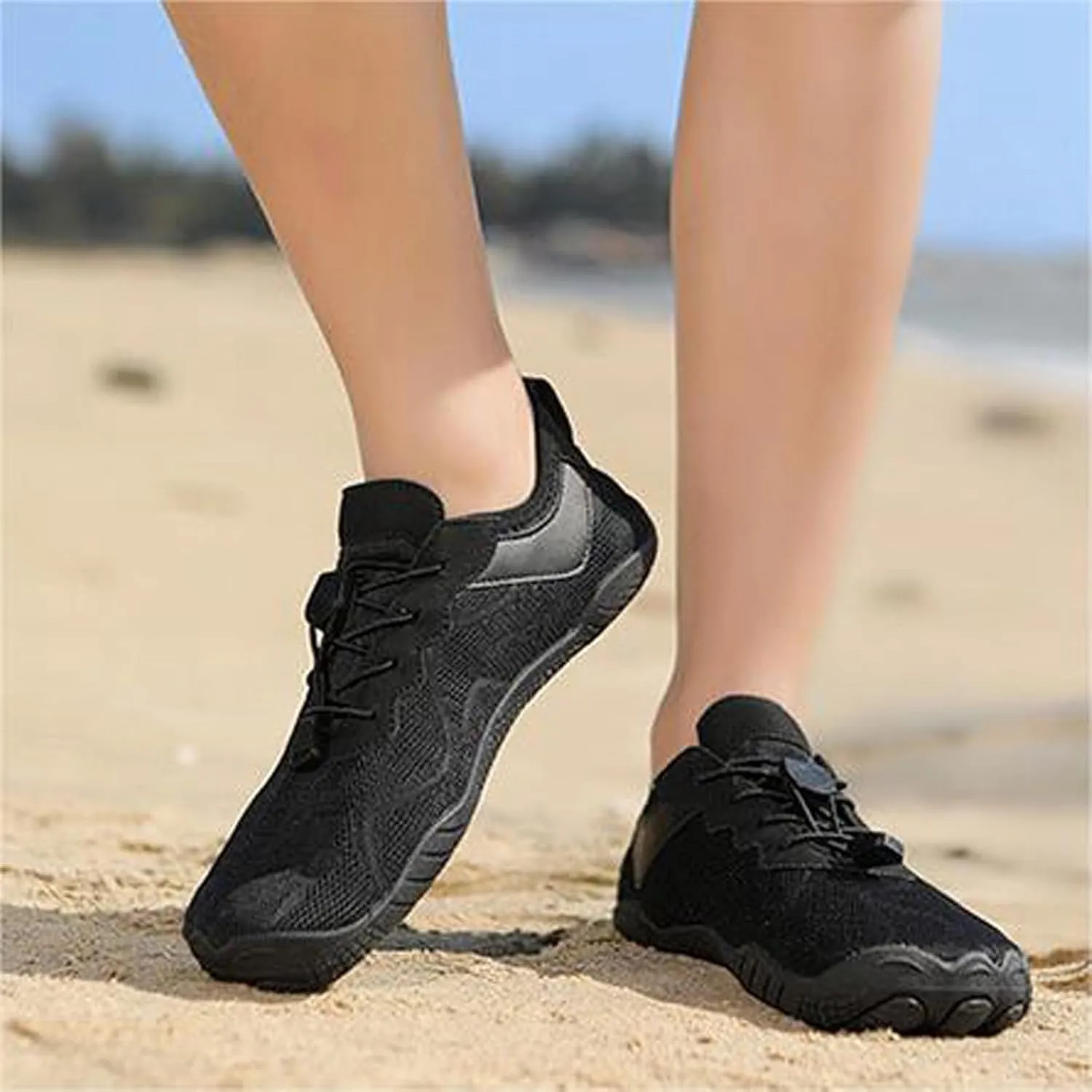 Women's Slip on Walking Shoes Comfy Knitted Non Slip Comfortable Running Shoes Breathable Gym Workout Shoes Lightweight Fashion Sneakers