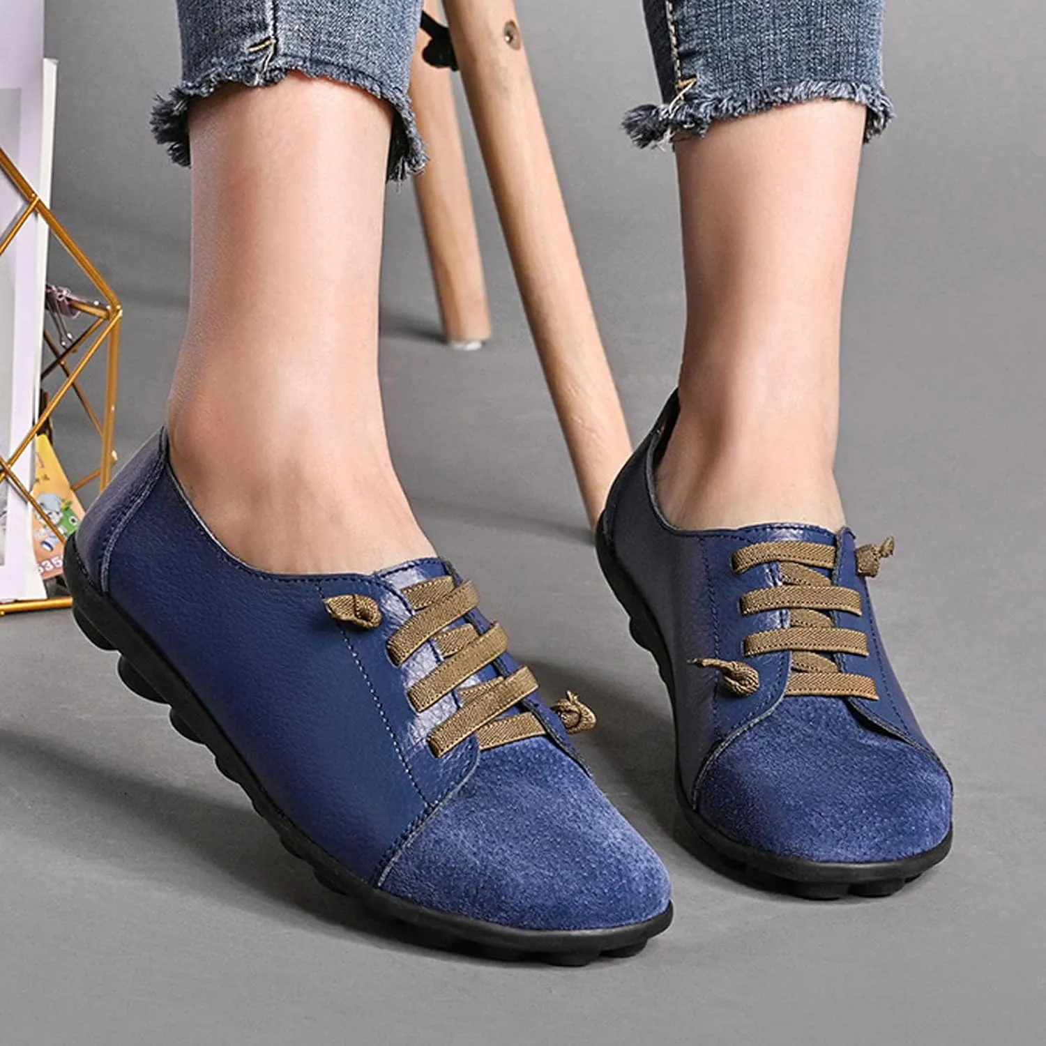 Women's Suede Casual Flat Oxford Shoes Round Toe Soft Sole Non-Slip Work Dress Lace-Up Shoes Comfortable Non-Slip Walking Mom Shoes