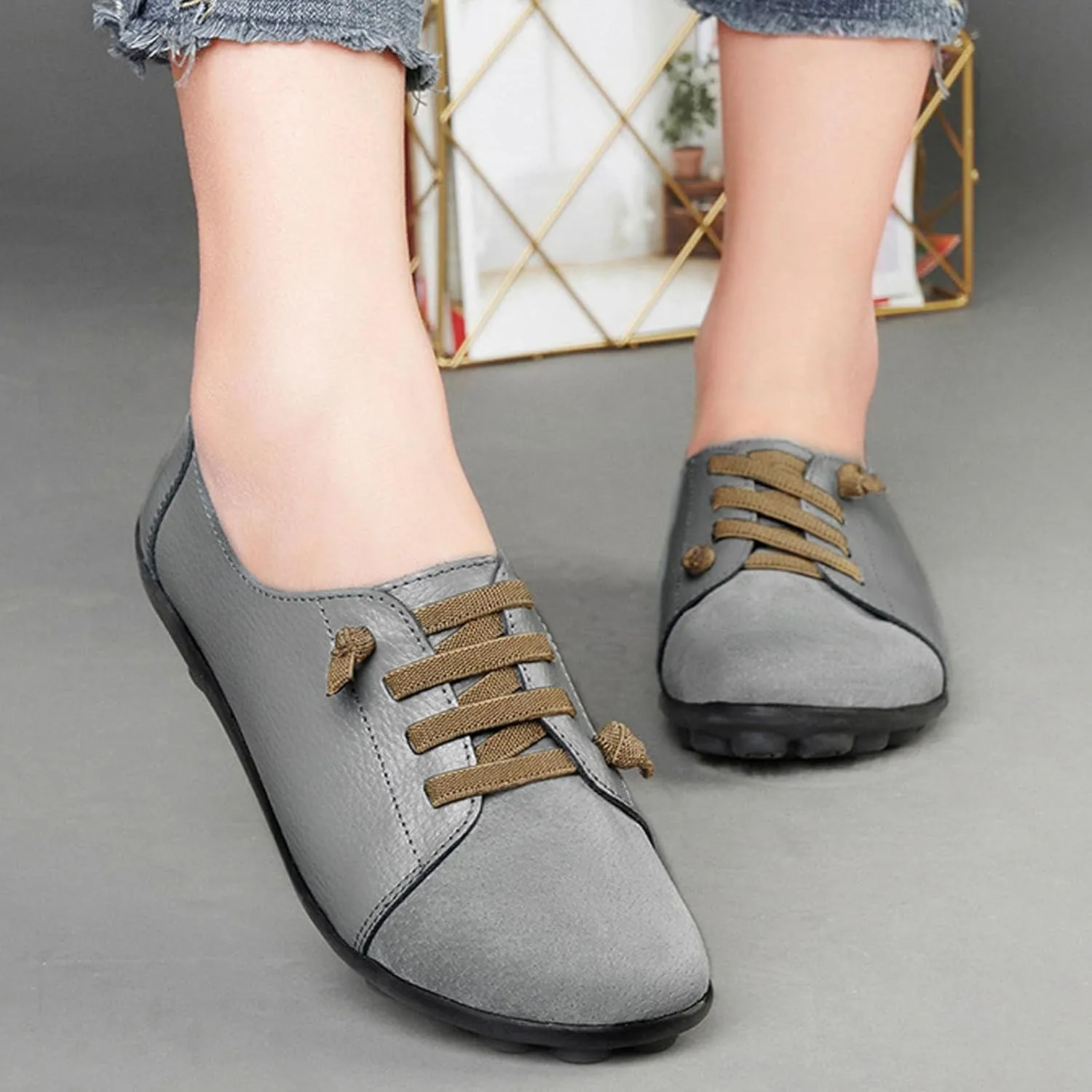 Women's Suede Casual Flat Oxford Shoes Round Toe Soft Sole Non-Slip Work Dress Lace-Up Shoes Comfortable Non-Slip Walking Mom Shoes