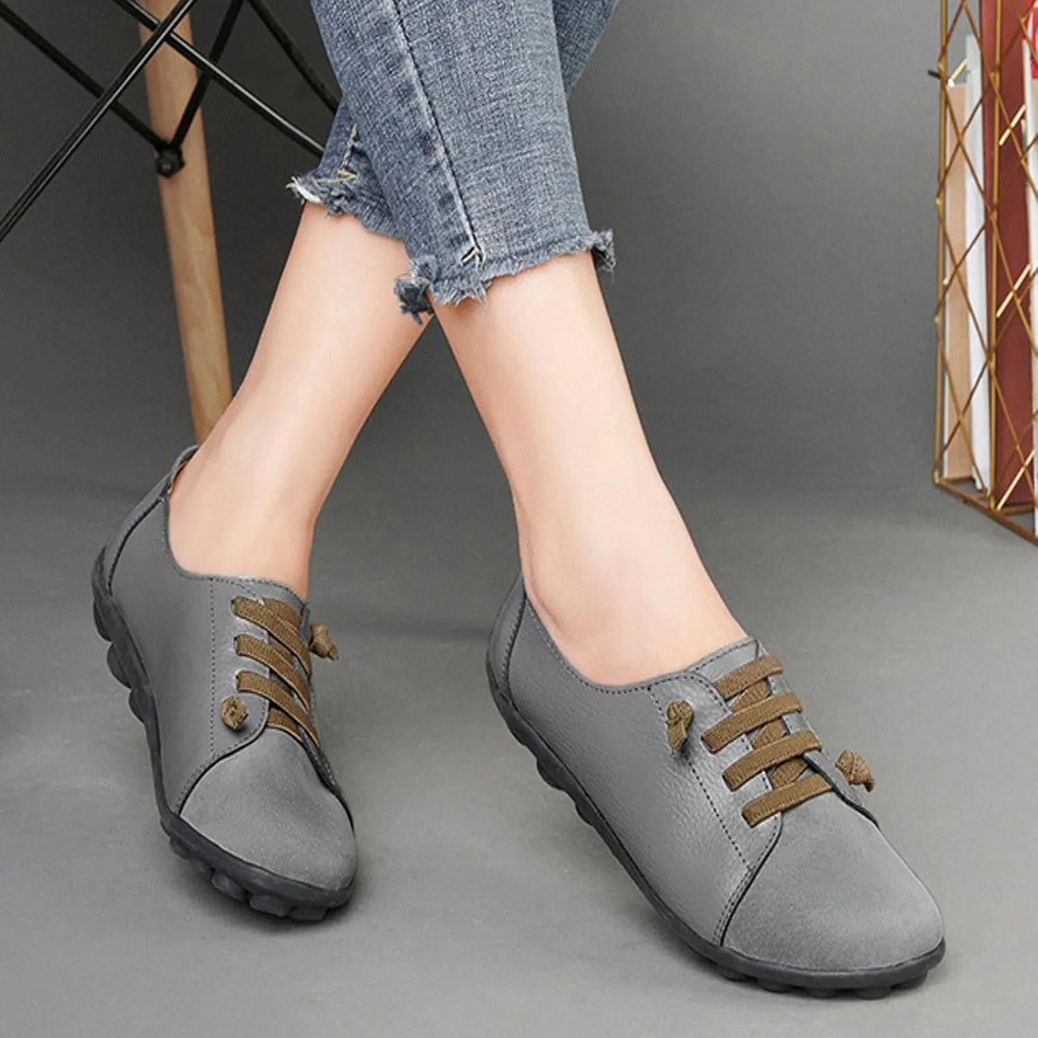 Women's Suede Casual Flat Oxford Shoes Round Toe Soft Sole Non-Slip Work Dress Lace-Up Shoes Comfortable Non-Slip Walking Mom Shoes