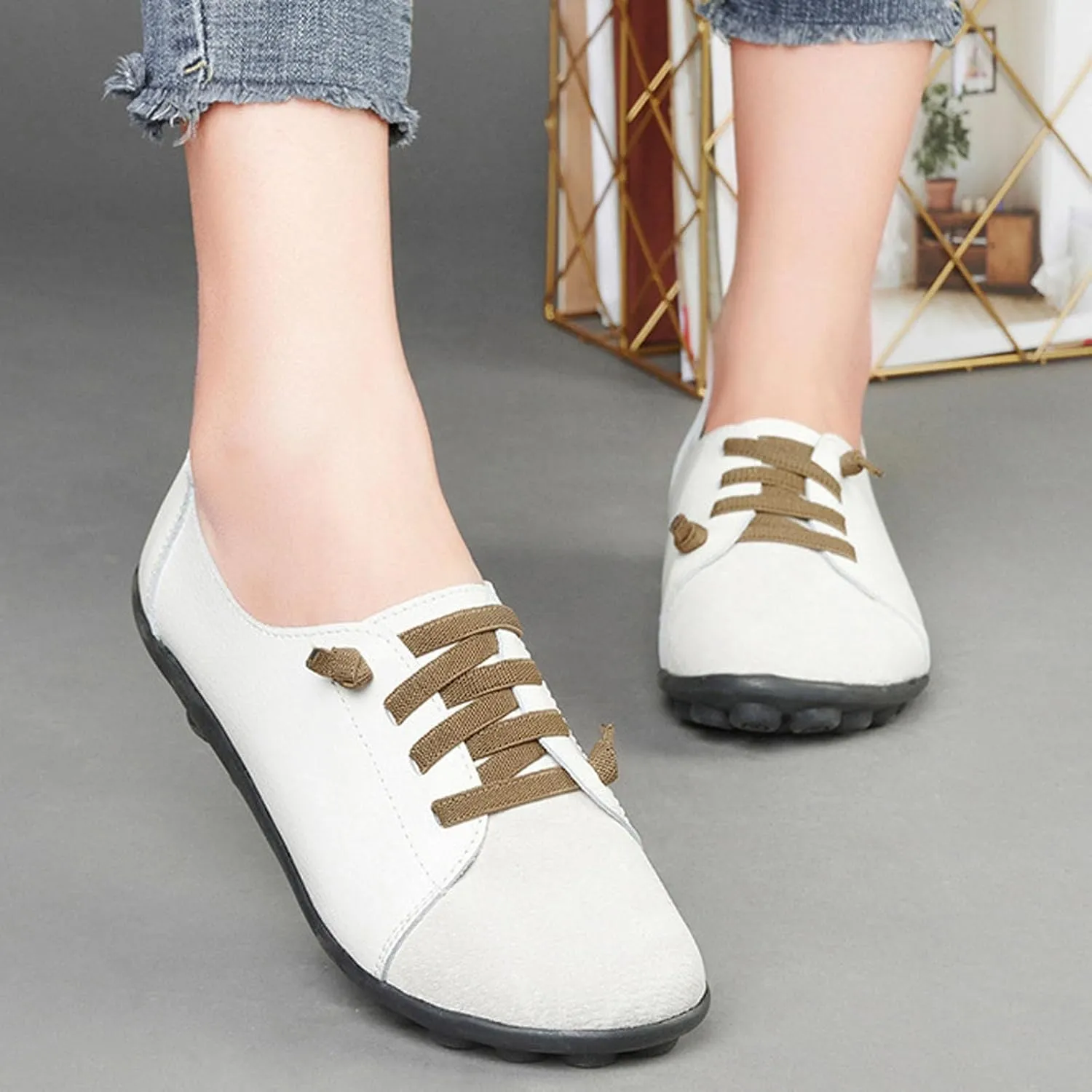 Women's Suede Casual Flat Oxford Shoes Round Toe Soft Sole Non-Slip Work Dress Lace-Up Shoes Comfortable Non-Slip Walking Mom Shoes