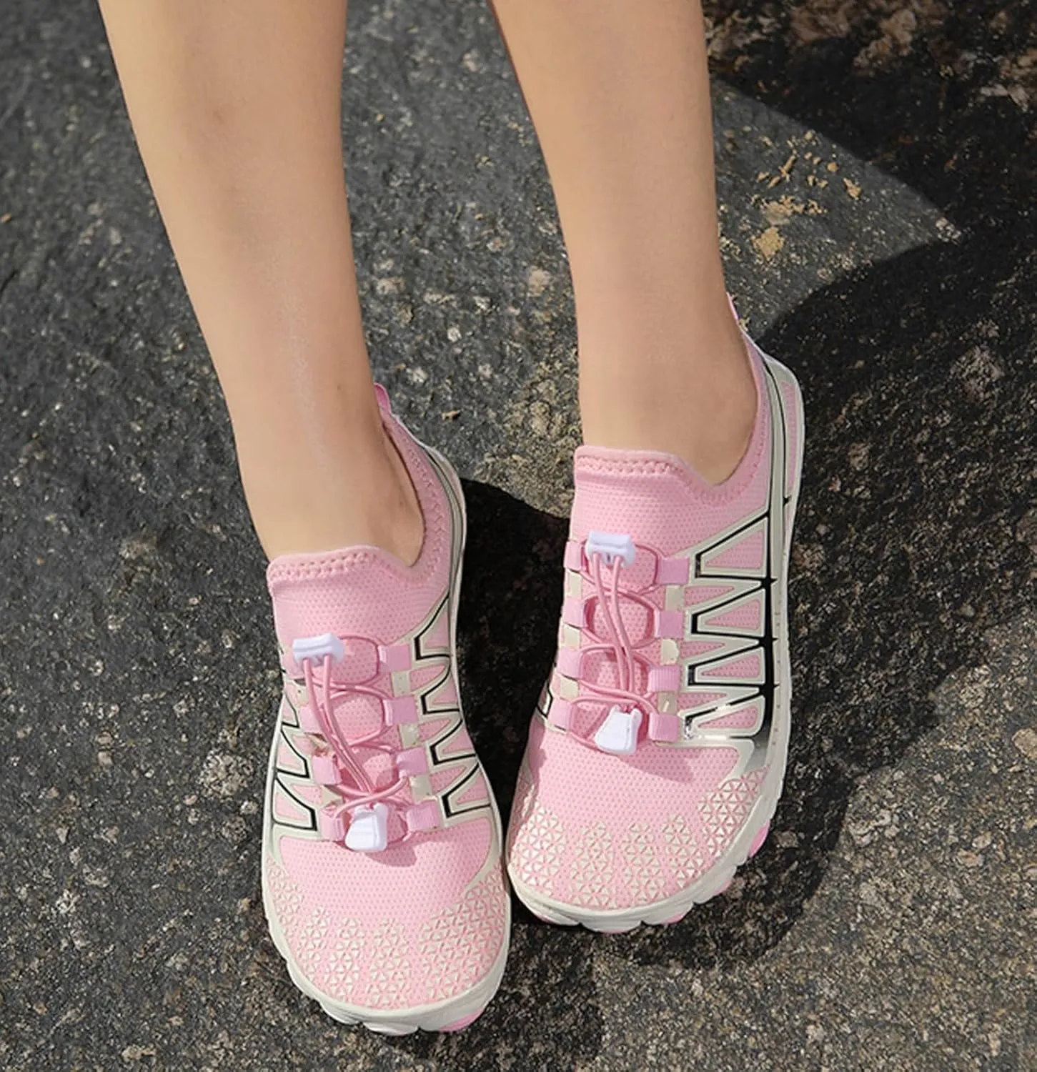 Womens Walking Shoes Slip on Comfy Knitted Non Slip Vintage Wide Running Shoes Breathable Gym Workout Shoes Fashion Lace Up Sneakers